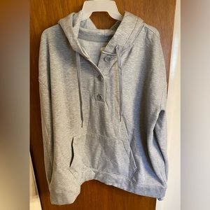 NWT women’s size XL gray hoodie from Amazon Essentials with 3 button neckline